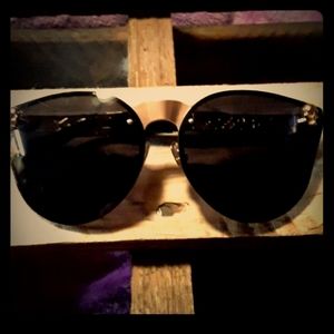 Skull sunglasses